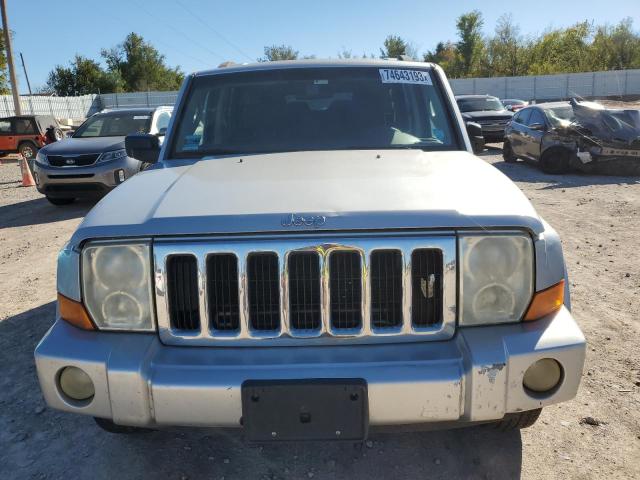1J8HH48K48C198643 - 2008 JEEP COMMANDER SPORT Silber Foto 5