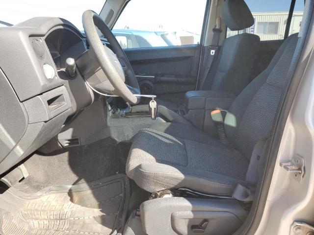 1J8HH48K48C198643 - 2008 JEEP COMMANDER SPORT Silber Foto 7