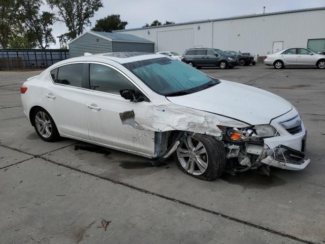 19VDE3F7XDE302491 - 2013 ACURA ILX HYBRID TECH WHITE photo 4