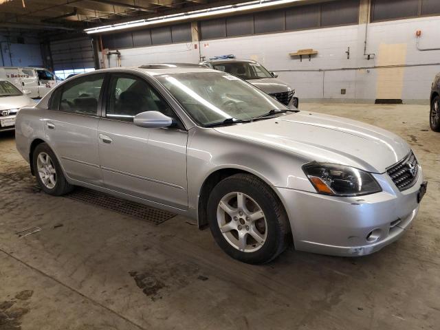 1N4AL11D35C296467 - 2005 NISSAN ALTIMA S SILVER photo 4