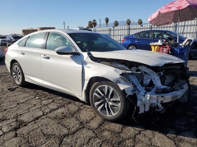 1HGCV3F43MA008413 - 2021 HONDA ACCORD HYBRID EX WHITE photo 4