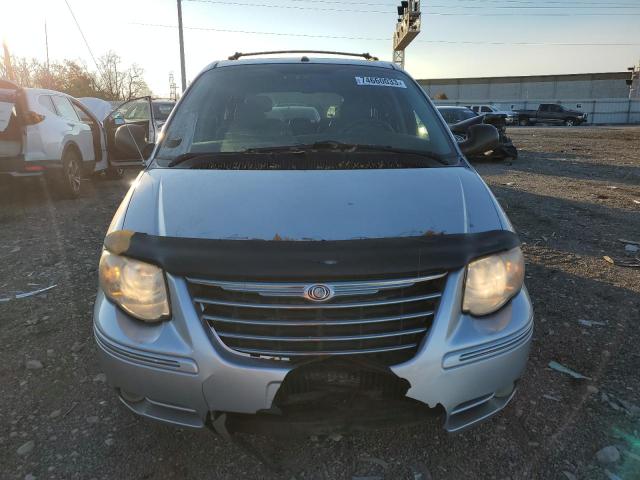 2A4GP64L37R133928 - 2007 CHRYSLER TOWN & COU LIMITED SILVER photo 5