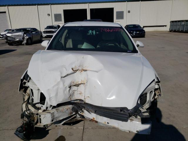 2G1WB5EK9A1175521 - 2010 CHEVROLET IMPALA LT WHITE photo 5