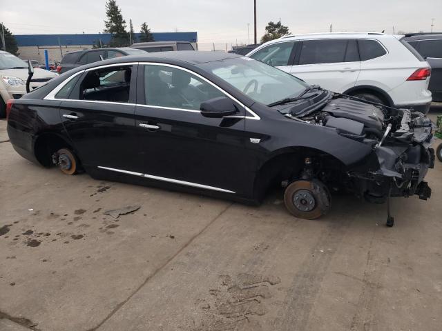 2G61U5S35J9147017 - 2018 CADILLAC XTS BLACK photo 4