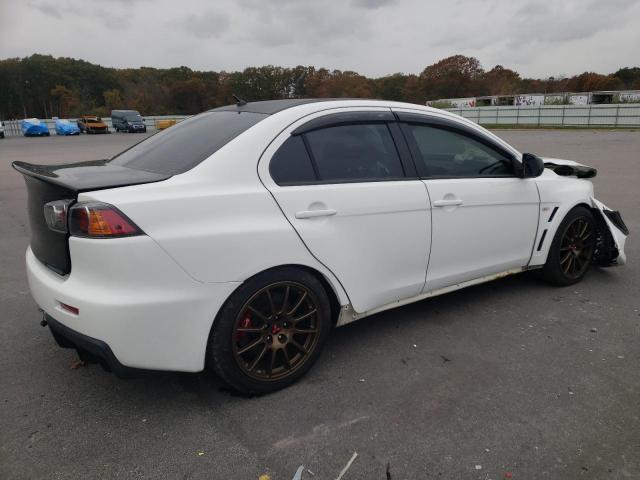 JA32W8FV7BU039283 - 2011 MITSUBISHI LANCER EVOLUTION GSR WHITE photo 3