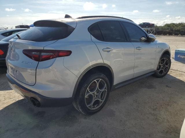 ZASPAKBN8N7D38669 - 2022 ALFA ROMEO STELVIO TI SILVER photo 3