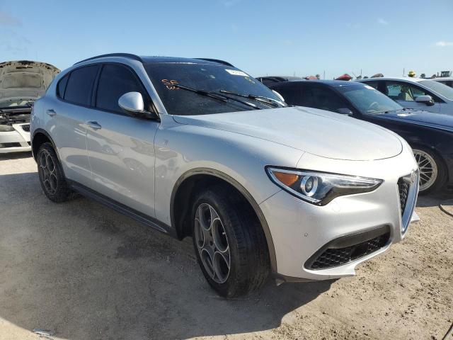 ZASPAKBN8N7D38669 - 2022 ALFA ROMEO STELVIO TI SILVER photo 4