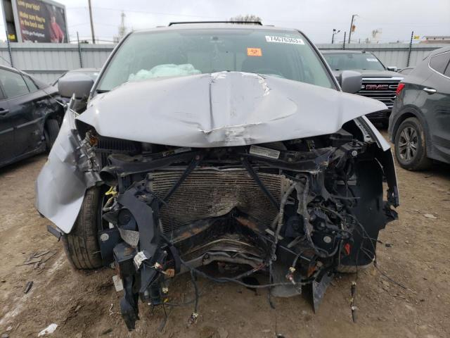 2C4RC1BG0GR111310 - 2016 CHRYSLER TOWN & COU TOURING 银色 照片 5