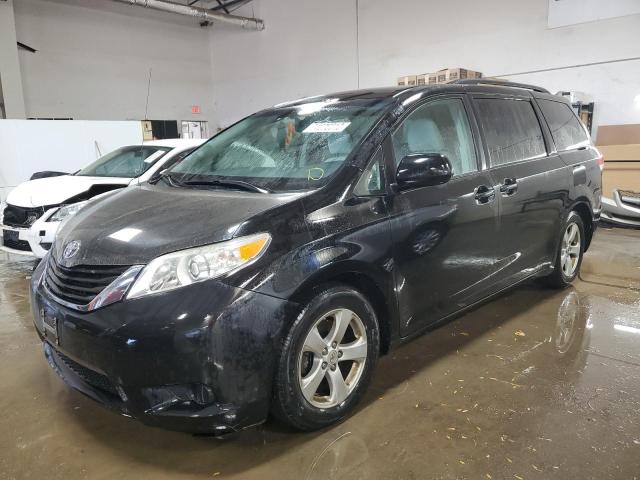 2012 TOYOTA SIENNA LE, 