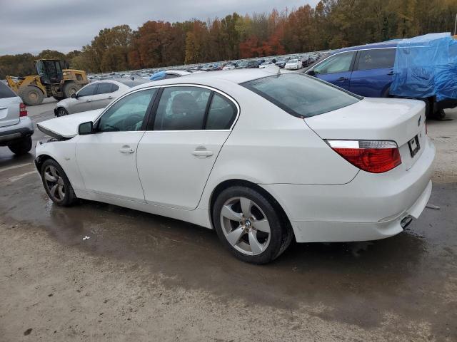 WBANF73517CU27892 - 2007 BMW 530 XI WHITE photo 2