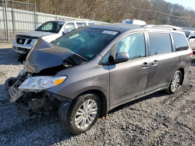 2011 TOYOTA SIENNA XLE, 