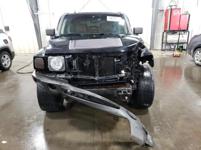 5GTDN136868179898 - 2006 HUMMER H3 შავი ფოტო 5
