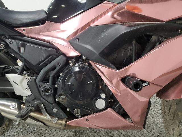 JKAEXEJ15KDA03894 - 2019 KAWASAKI EX650 J PINK photo 5