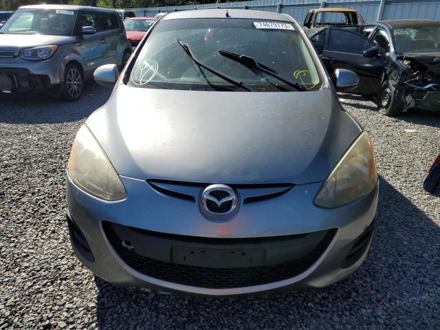 JM1DE1KY3D0159855 - 2013 MAZDA MAZDA2 GRAY photo 5