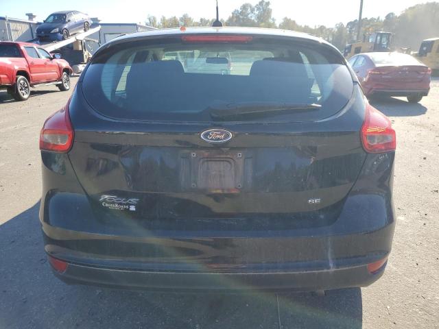 1FADP3K27JL255862 - 2018 FORD FOCUS SE BLACK photo 6