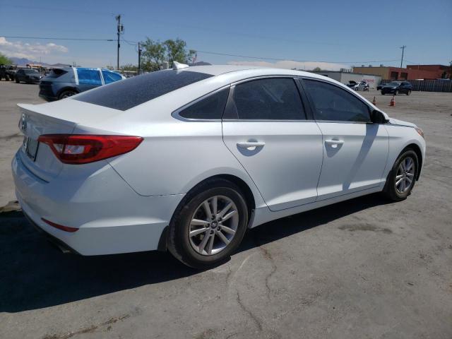 5NPE24AF3GH407236 - 2016 HYUNDAI SONATA SE WHITE photo 3