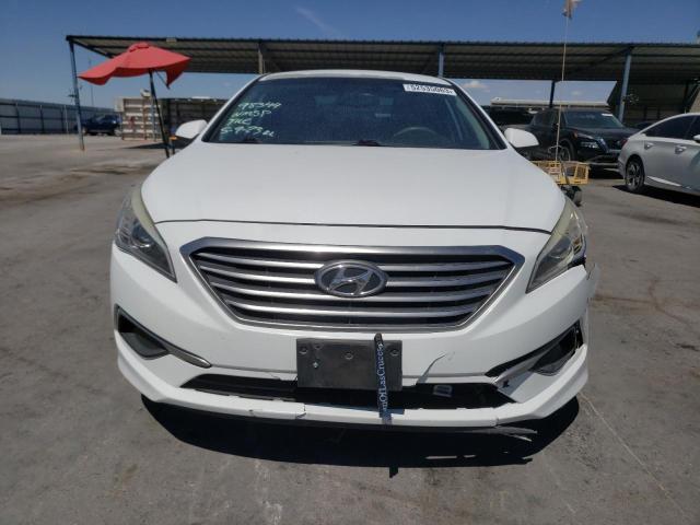 5NPE24AF3GH407236 - 2016 HYUNDAI SONATA SE WHITE photo 5