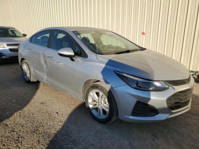 1G1BE5SM8K7144230 - 2019 CHEVROLET CRUZE LT SILVER photo 4