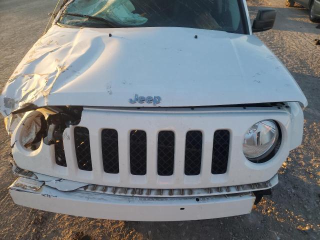 1C4NJPFAXFD358302 - 2015 JEEP PATRIOT LATITUDE WHITE photo 11