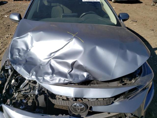 JTDEPMAE9NJ190868 - 2022 TOYOTA COROLLA LE Gümüş foto 11