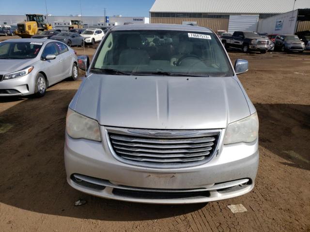 2A4RR8DGXBR630954 - 2011 CHRYSLER TOWN & COU TOURING L SILVER photo 5