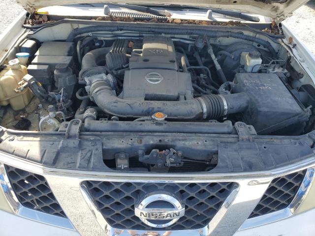 5N1AR18W76C625524 - 2006 NISSAN PATHFINDER LE WHITE photo 11