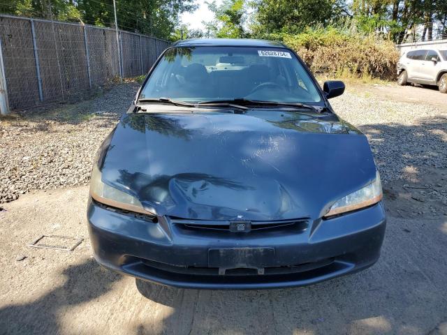 JHMCG6659YC003843 - 2000 HONDA ACCORD LX BLUE photo 5