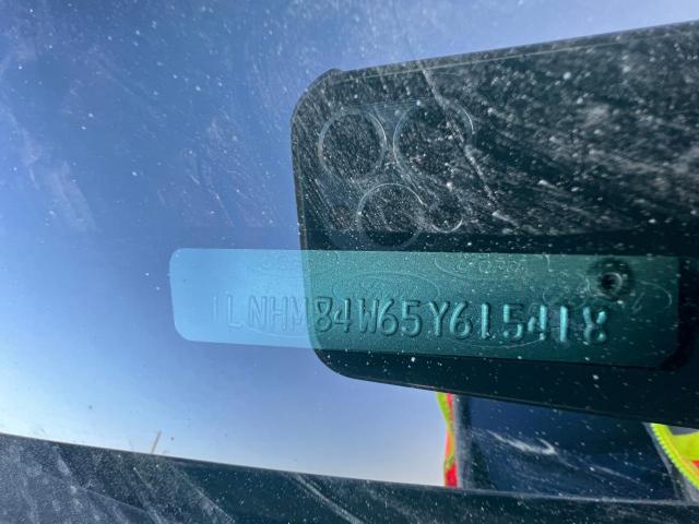 1LNHM84W65Y615418 - 2005 LINCOLN TOWN CAR EXECUTIVE L BLACK photo 12