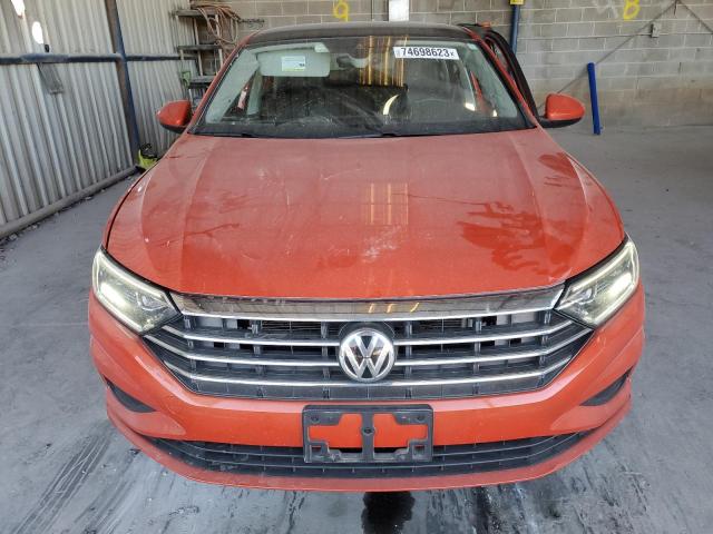 3VWEB7BU2LM019902 - 2020 VOLKSWAGEN JETTA SEL ORANGE photo 5