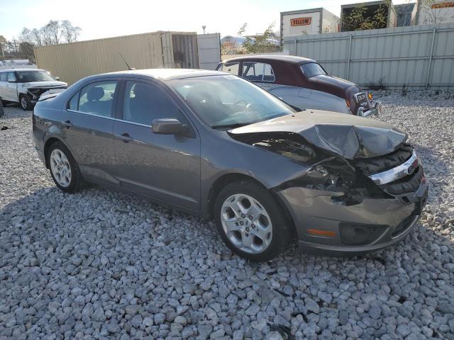 3FAHP0HG9BR133350 - 2011 FORD FUSION SE GRAY photo 4