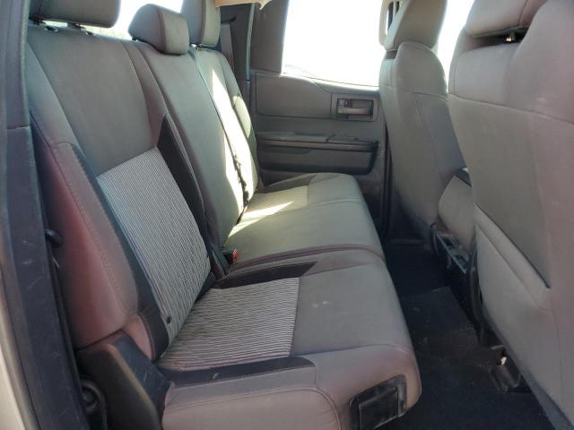 5TFUM5F12FX062132 - 2015 TOYOTA TUNDRA DOUBLE CAB SR/SR5 SILVER photo 10
