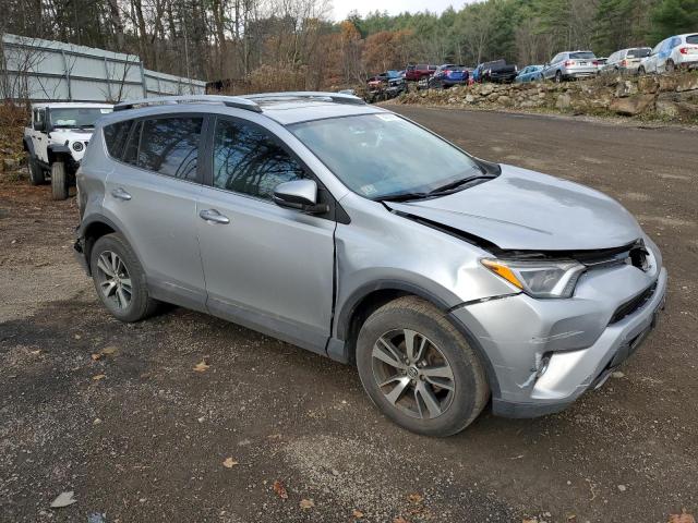 2T3RFREV4GW478703 - 2016 TOYOTA RAV4 XLE SILVER photo 4