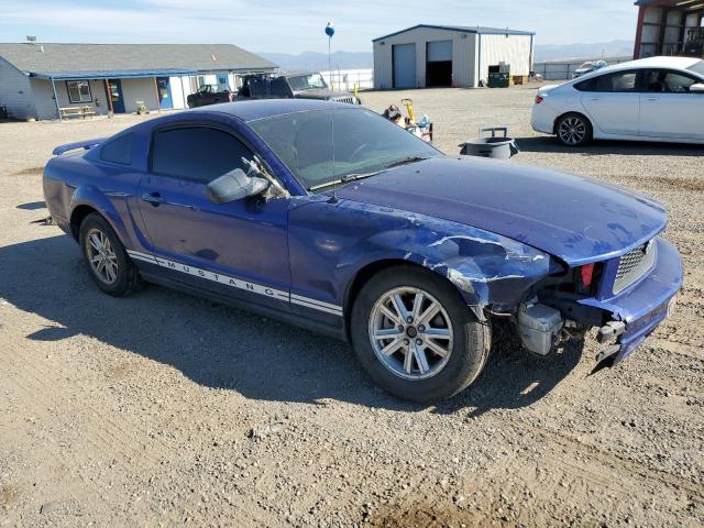 1ZVFT80NX55228798 - 2005 FORD MUSTANG BLUE photo 4