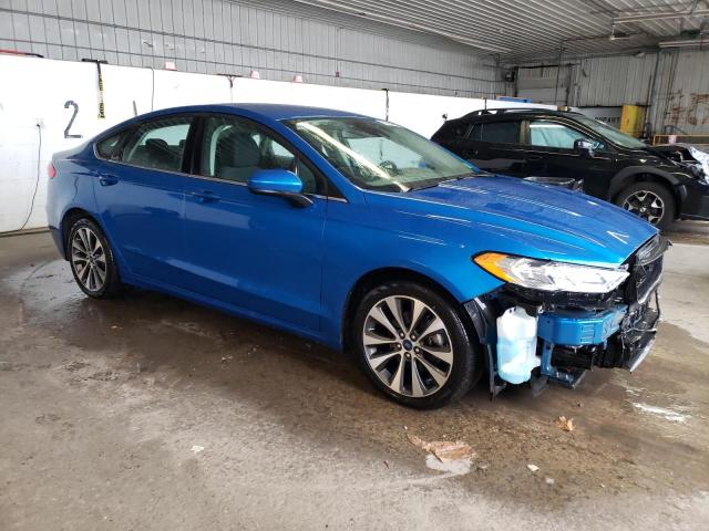 3FA6P0T92KR266614 - 2019 FORD FUSION SE BLUE photo 4