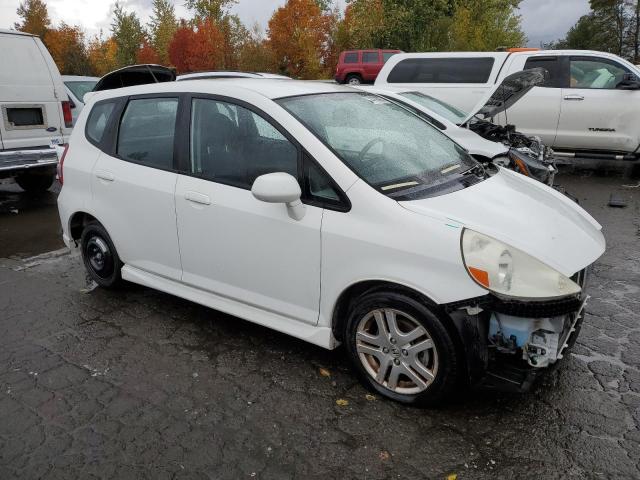 JHMGD38677S056074 - 2007 HONDA FIT S WHITE photo 4