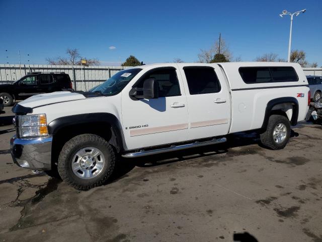 1GCHK636X9F157240 - 2009 CHEVROLET SILVERADO K2500 HEAVY DUTY LTZ WHITE photo 1