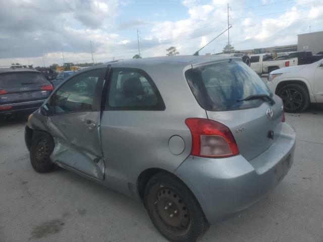 JTDJT923985192749 - 2008 TOYOTA YARIS SILVER photo 2