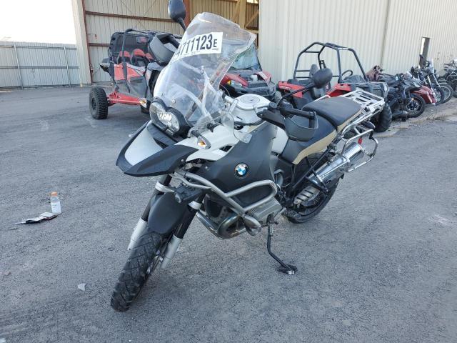 WB1048009CZX67071 - 2012 BMW R1200 GS ADVENTURE WHITE photo 2