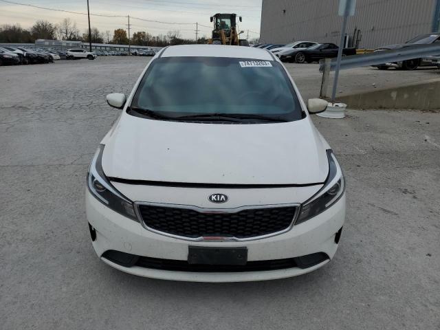 3KPFK4A77HE115527 - 2017 KIA FORTE LX WHITE photo 5