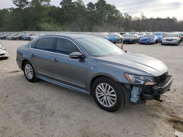 1VWDT7A37HC045504 - 2017 VOLKSWAGEN PASSAT R-LINE فضي صورة 4