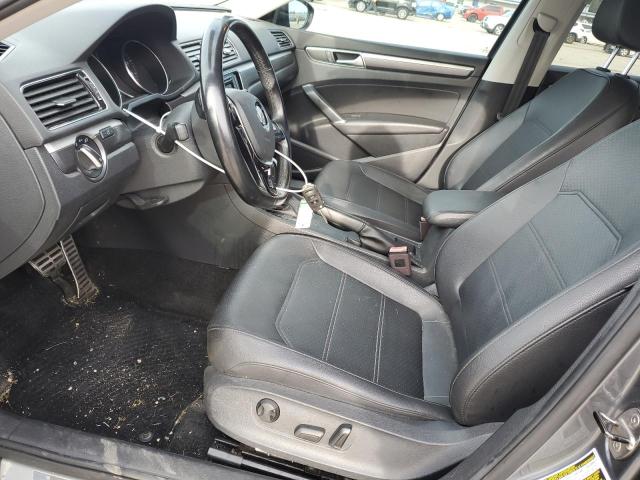 1VWDT7A37HC045504 - 2017 VOLKSWAGEN PASSAT R-LINE فضي صورة 7