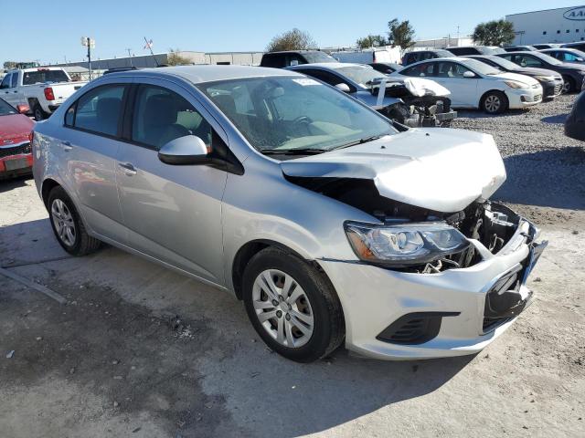 1G1JB5SB0L4141053 - 2020 CHEVROLET SONIC LS 银色 照片 4