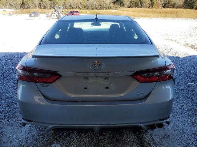 4T1G11AK0PU821082 - 2023 TOYOTA CAMRY SE NIGHT SHADE SILVER photo 6
