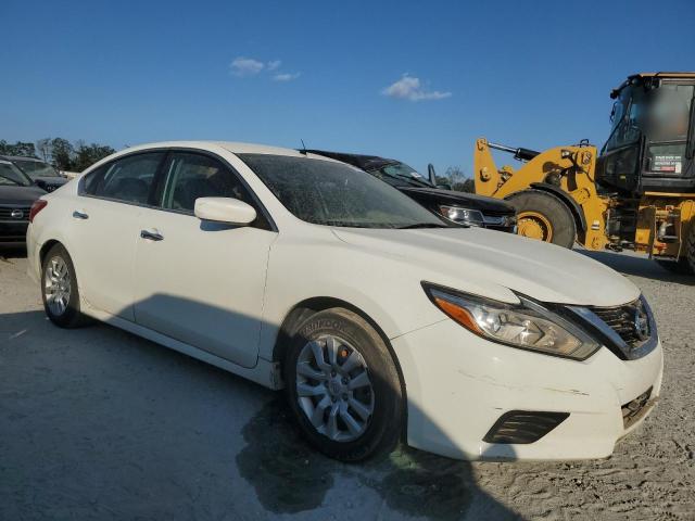 1N4AL3AP4HN359803 - 2017 NISSAN ALTIMA 2.5 WHITE photo 4