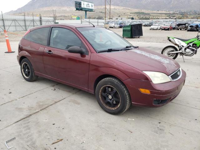 1FAFP31N16W257813 - 2006 FORD FOCUS ZX3 RED photo 4