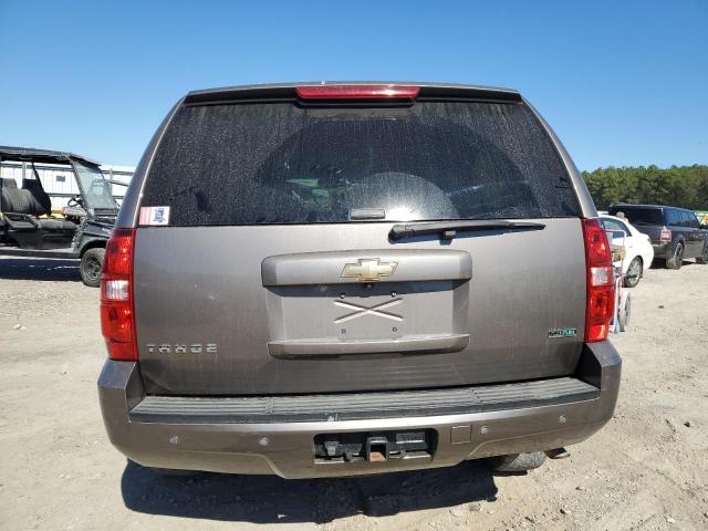 1GNSKBE05BR292855 - 2011 CHEVROLET TAHOE K1500 LT GRAY photo 6