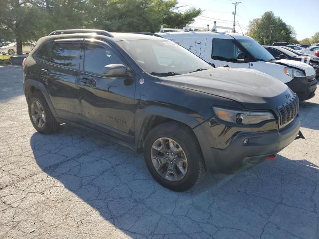 1C4PJMBX0KD284268 - 2019 JEEP CHEROKEE TRAILHAWK BLACK photo 4