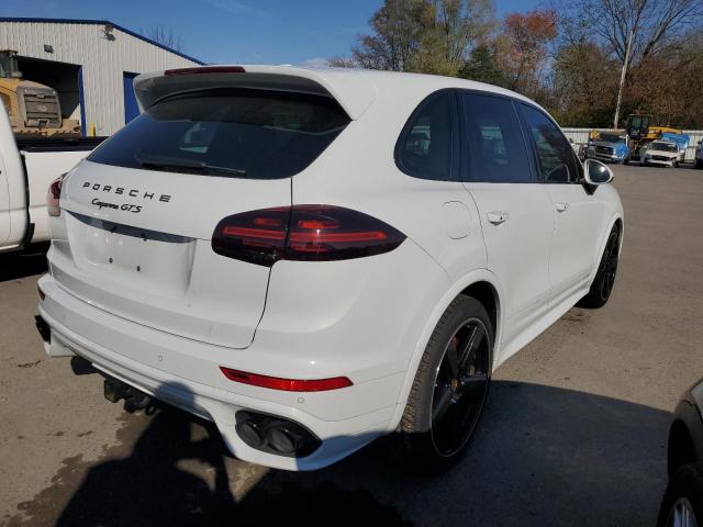 WP1AD2A26HLA80384 - 2017 PORSCHE CAYENNE GTS WHITE photo 3