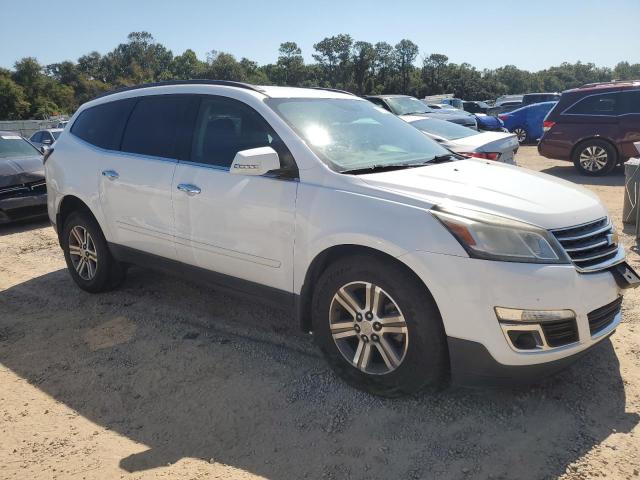 1GNKVHKD2HJ132392 - 2017 CHEVROLET TRAVERSE LT WHITE photo 4