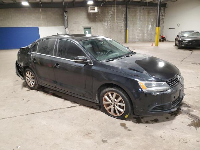 3VWDP7AJ1DM355563 - 2013 VOLKSWAGEN JETTA SE BLACK photo 4